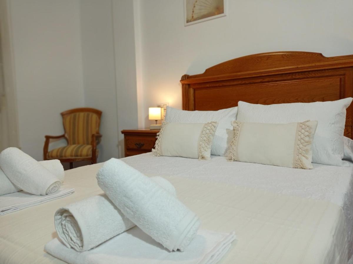 Martinez Rooms Pilgrims Кальдас-де-Рейес Экстерьер фото